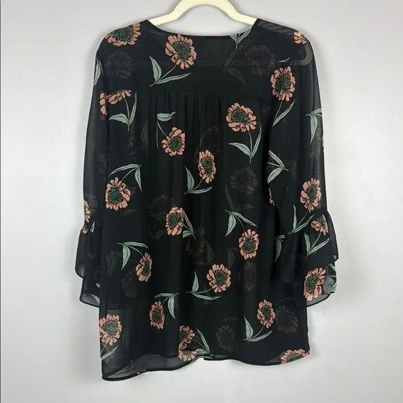 Cabi Black Floral Boxy Blouse with Ruffled Bell Sleeves Size Large - Picture 9 of 9